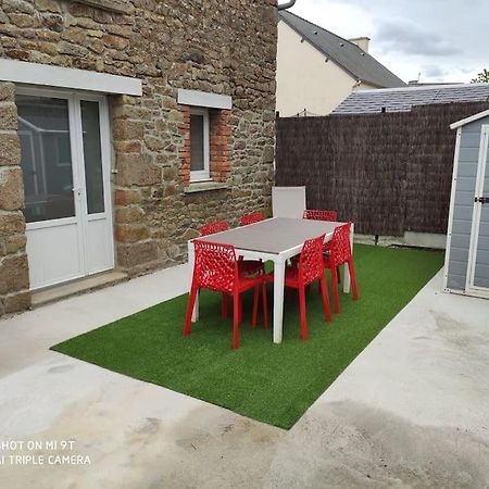 Apartamento Gite Au Coeur De La Baie Du Mont-Saint-Michel Baguer-Pican Exterior foto