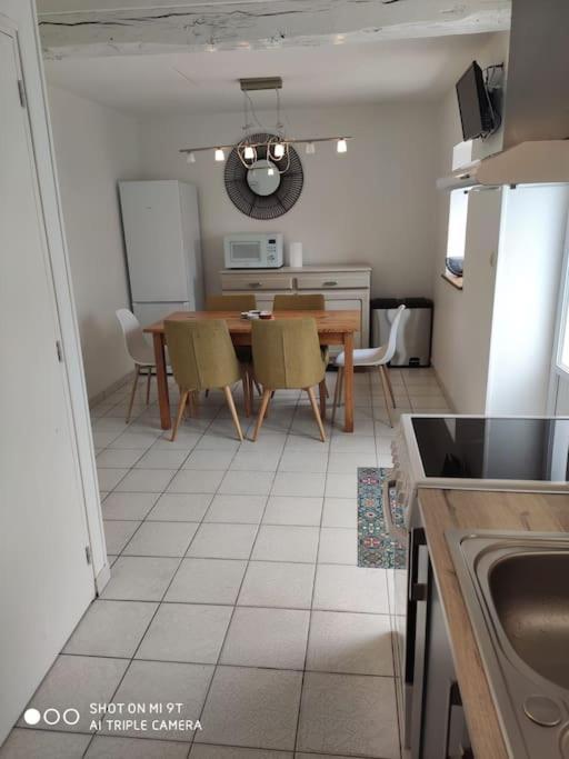 Apartamento Gite Au Coeur De La Baie Du Mont-Saint-Michel Baguer-Pican Exterior foto
